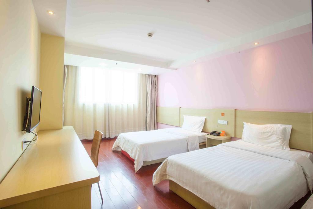 7Days Inn Guangzhou Baiyun International Airport Renhezhen 部屋 写真