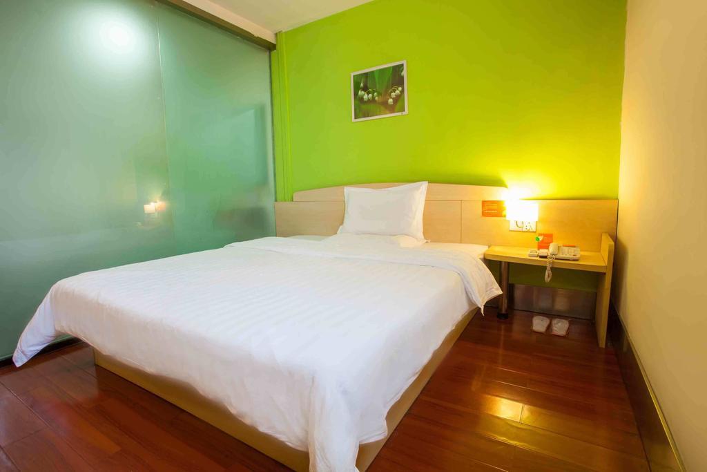 7Days Inn Guangzhou Baiyun International Airport Renhezhen 部屋 写真