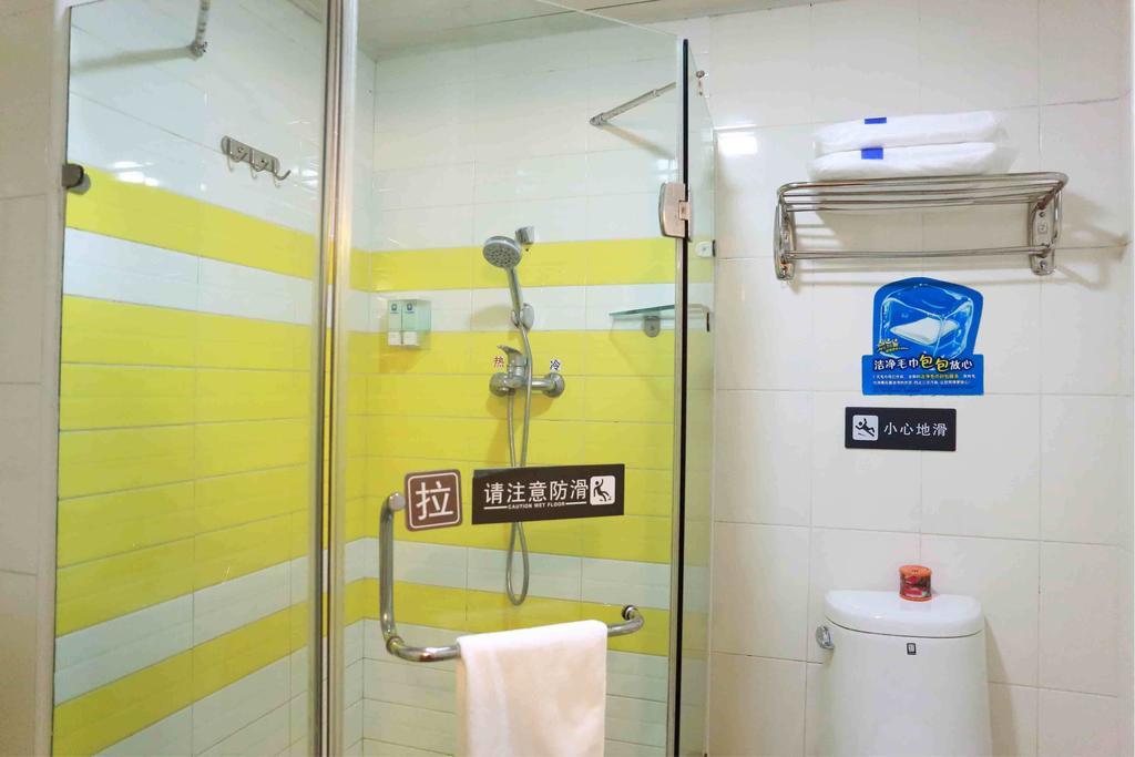 7Days Inn Guangzhou Baiyun International Airport Renhezhen 部屋 写真