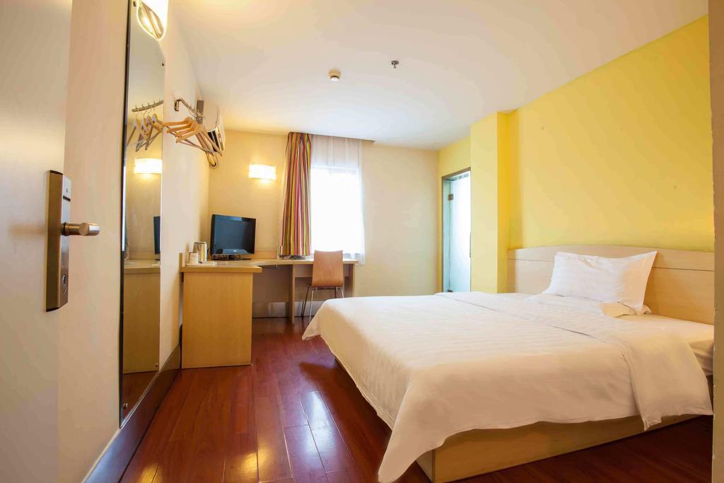 7Days Inn Guangzhou Baiyun International Airport Renhezhen 部屋 写真