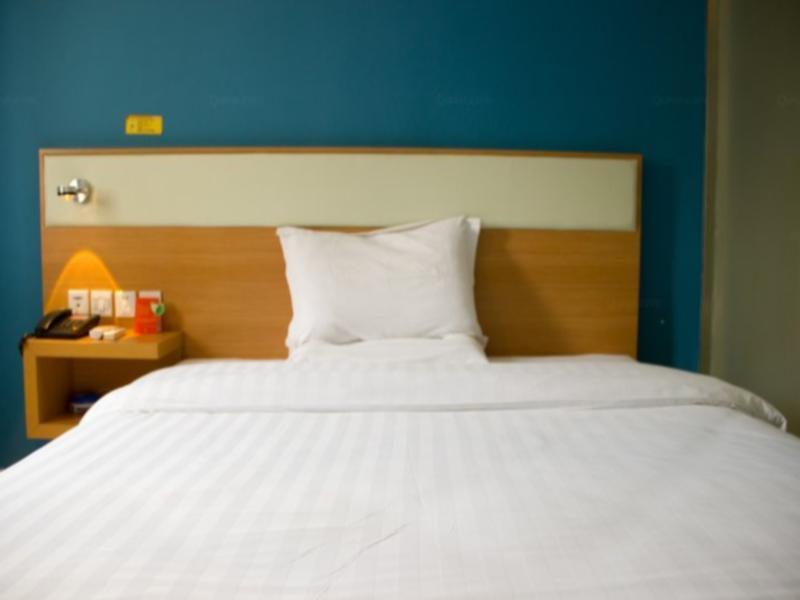 7Days Inn Guangzhou Baiyun International Airport Renhezhen エクステリア 写真