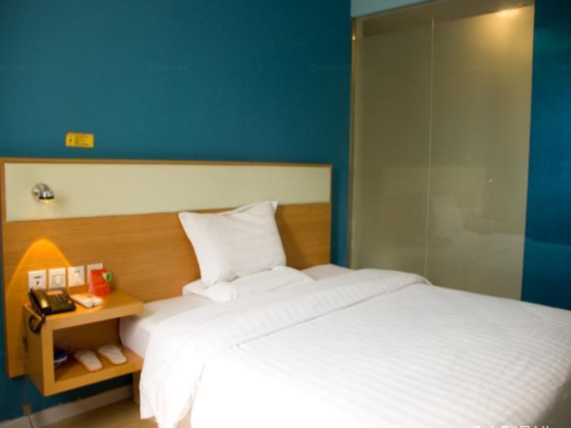 7Days Inn Guangzhou Baiyun International Airport Renhezhen エクステリア 写真